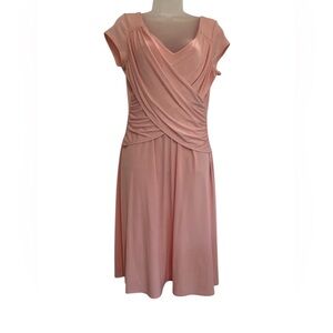 Beautiful pink dress with slimming panel.